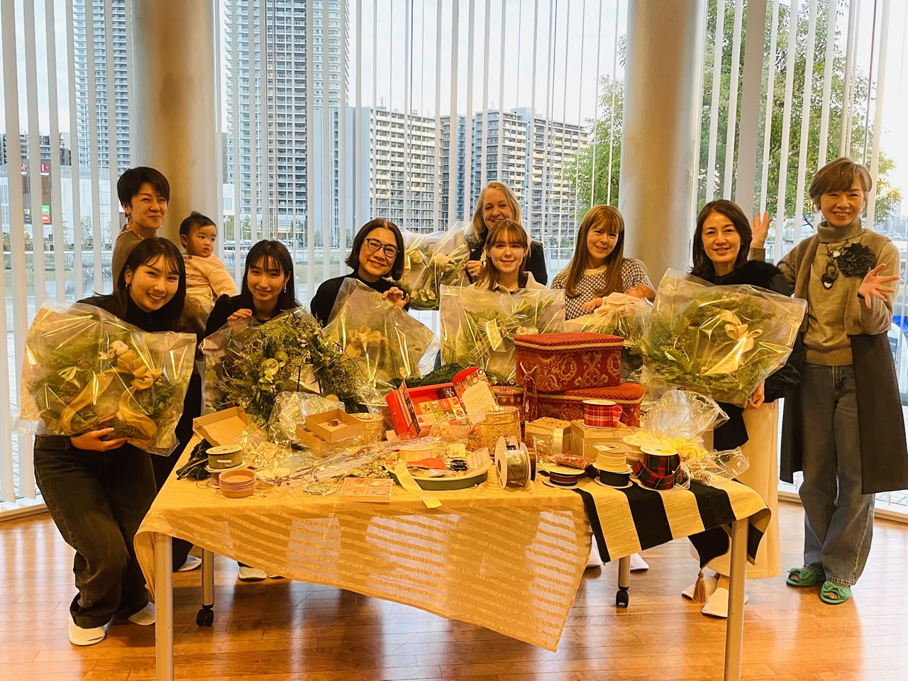 森を守るクリスマスリース作りイベント